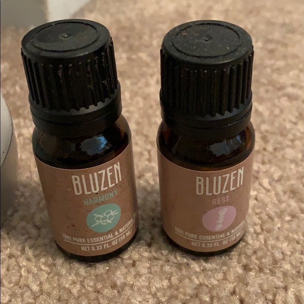 Essential oil diffuser - Picture 3 of 3